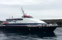 Kapal penumpang dijual