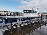Kapal percontohan dijual