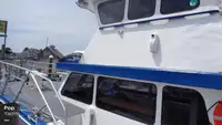 Kapal feri dijual