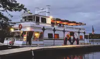 Kapal penumpang dijual