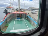 Kapal penangkap ikan untuk dijual