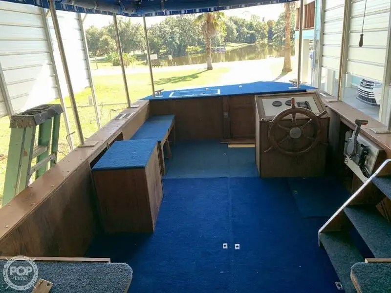 Kapal pesiar untuk dijual