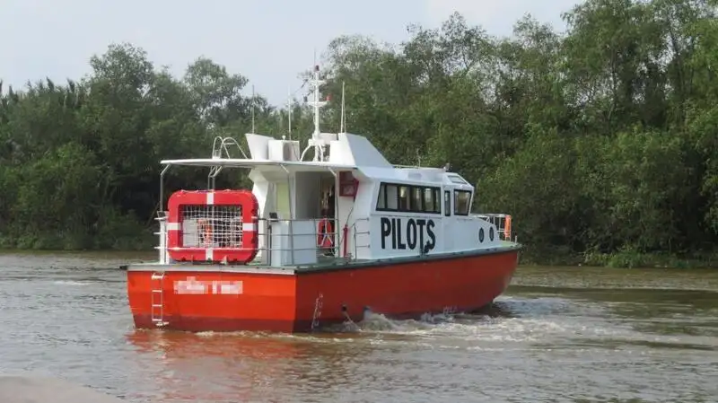 Kapal patroli untuk dijual