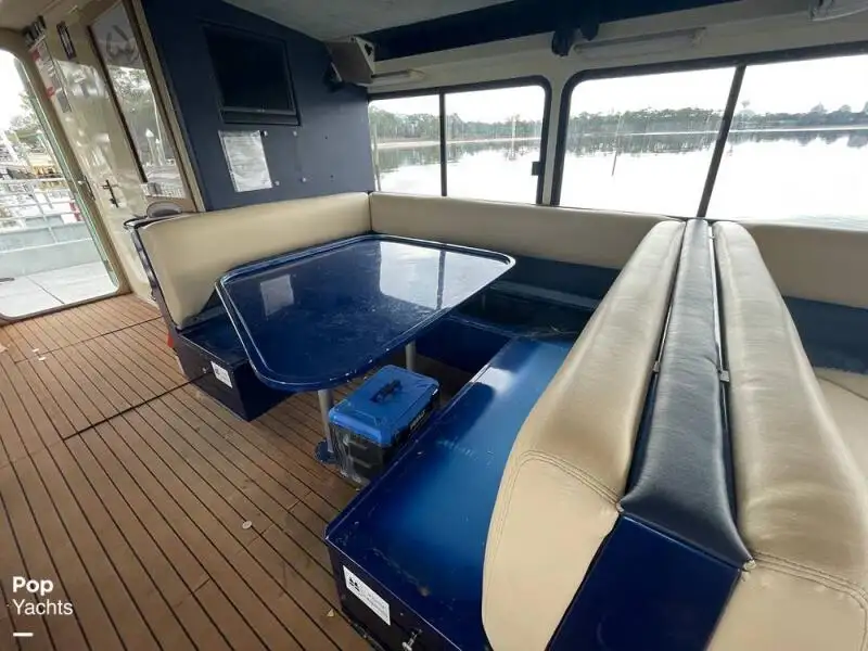 Kapal pesiar untuk dijual