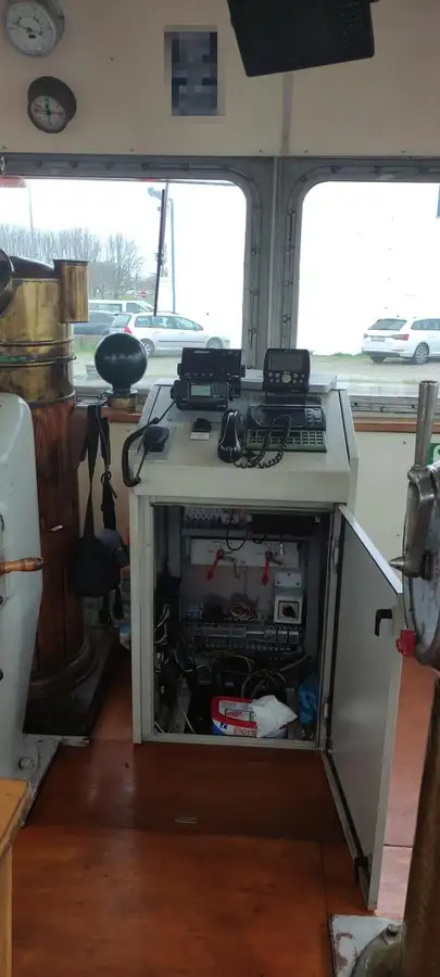 Kapal tunda untuk dijual
