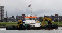Kapal penarik dijual
