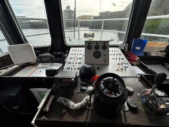 Kapal Kerja untuk dijual