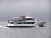 Kapal penumpang dijual