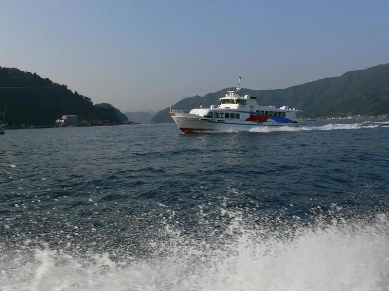 Kapal feri untuk dijual
