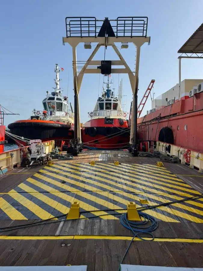 Kapal kontainer untuk dijual