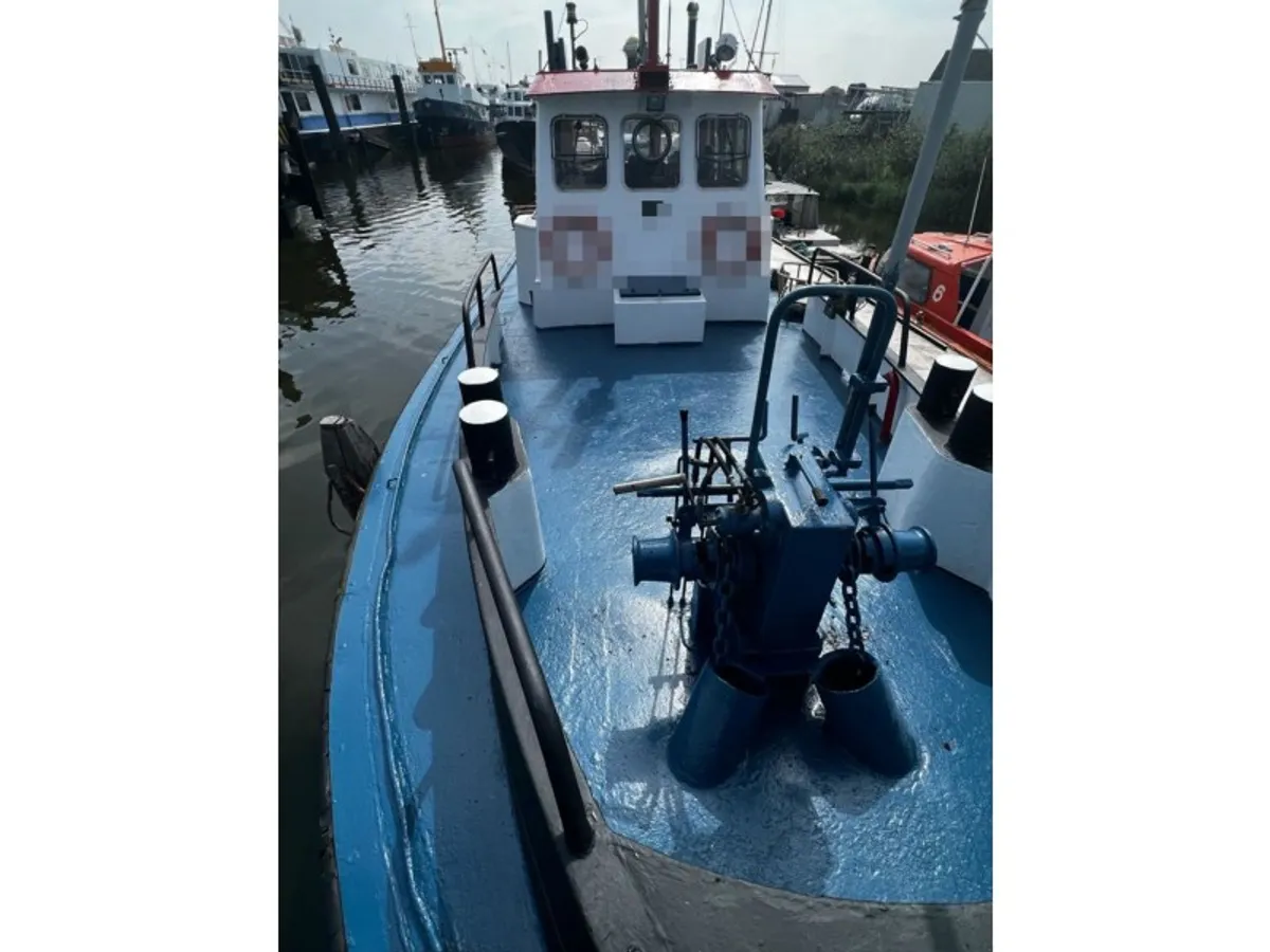 Kapal patroli untuk dijual