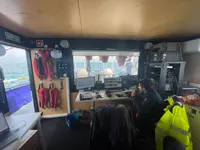 Kapal survei untuk dijual