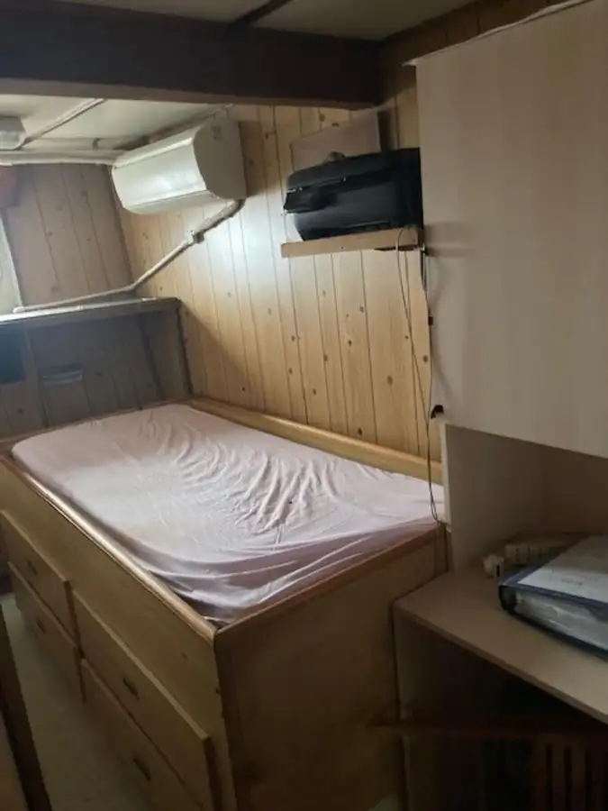 Kapal keruk untuk dijual