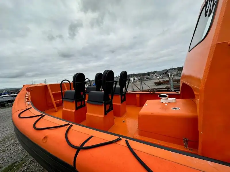 Perahu karet kaku untuk dijual