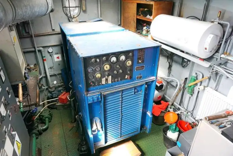 Kapal derek untuk dijual