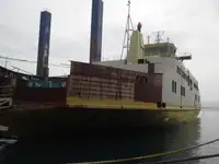 Kapal feri dijual