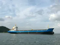 Kapal pengangkut barang curah untuk dijual