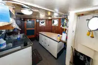 Kapal tunda untuk dijual