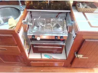 Yacht untuk dijual