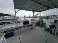 Sekoci penyelamat untuk dijual