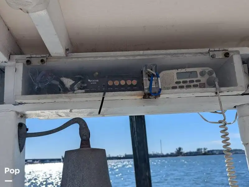 Kapal pesiar-feri untuk dijual