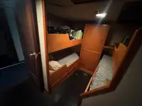 Kapal feri untuk dijual