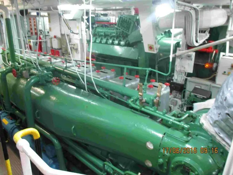 Kapal survei untuk dijual