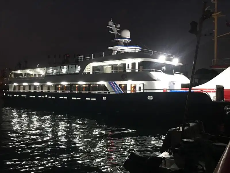 Kapal pesiar untuk dijual