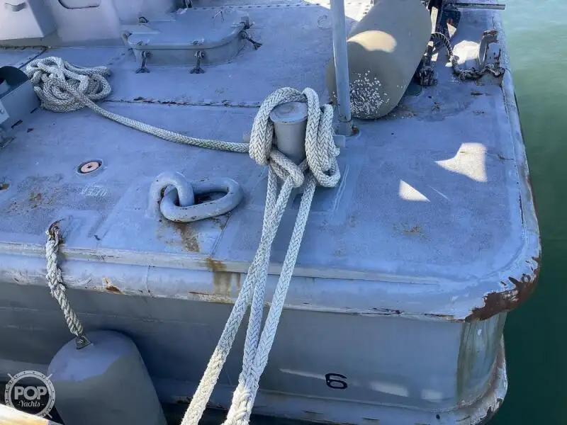 Kapal pendarat, tank untuk dijual