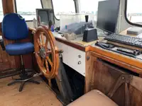 Kapal pesiar untuk dijual