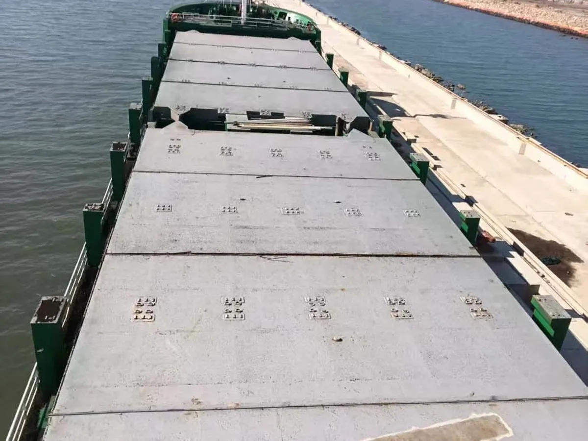 Kapal kontainer untuk dijual