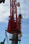 Kapal pengangkut LNG untuk dijual