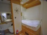 Yacht untuk dijual