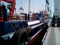 Kapal kru untuk dijual