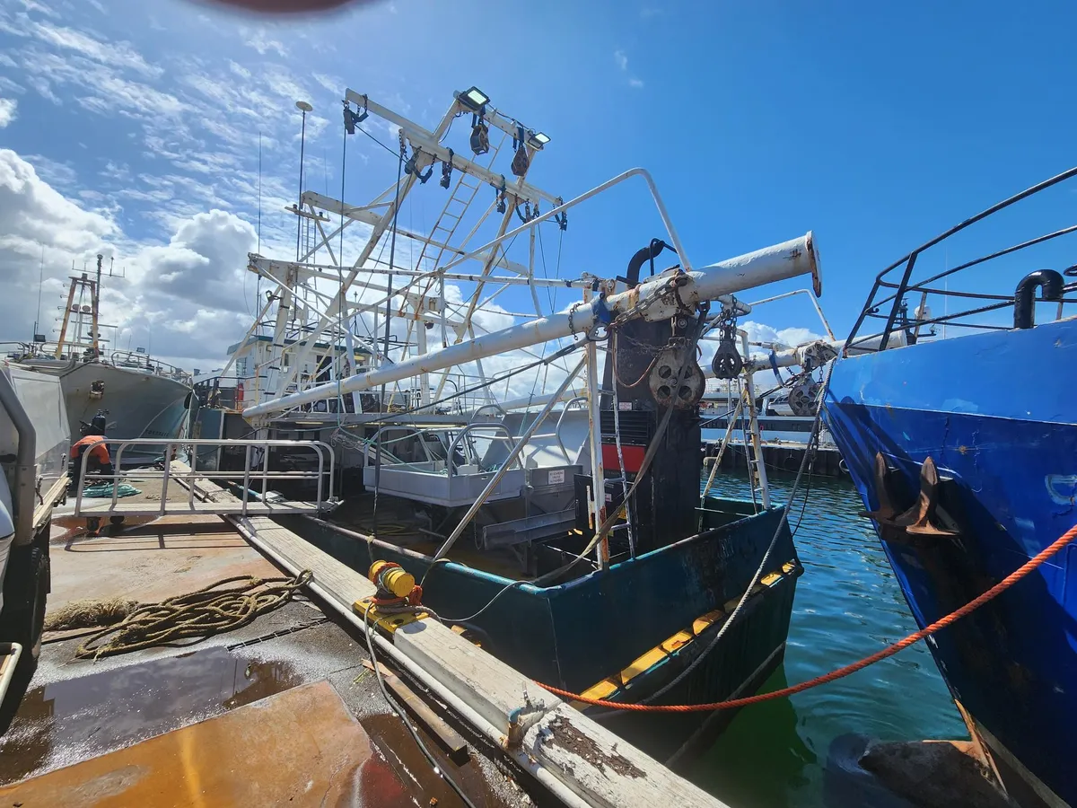 Kapal pukat untuk dijual