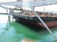 Tongkang untuk dijual