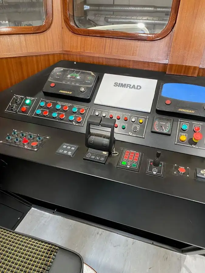Kapal tunda untuk dijual
