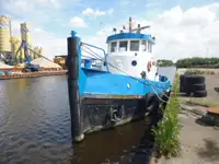 Kapal penarik dijual