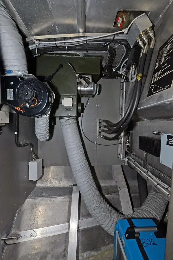 Kapal angkatan laut / militer untuk dijual