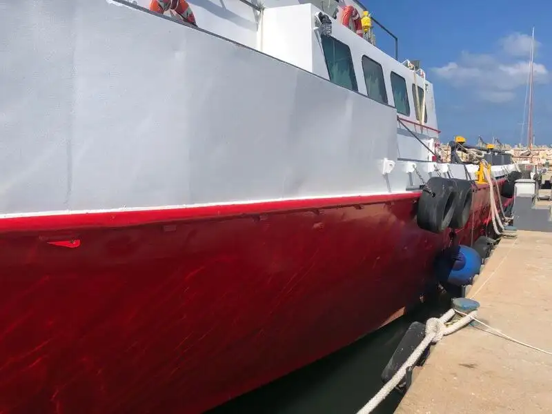 Kapal kontainer untuk dijual
