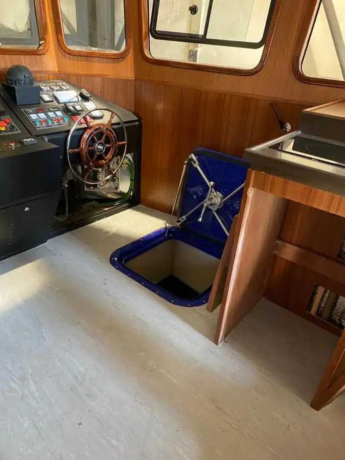 Kapal tunda untuk dijual