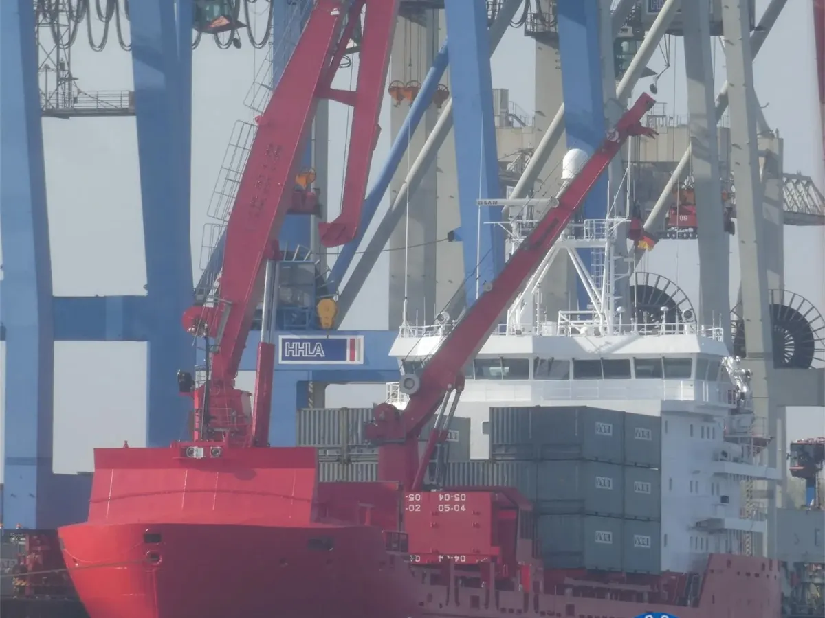 Kapal pendingin untuk dijual