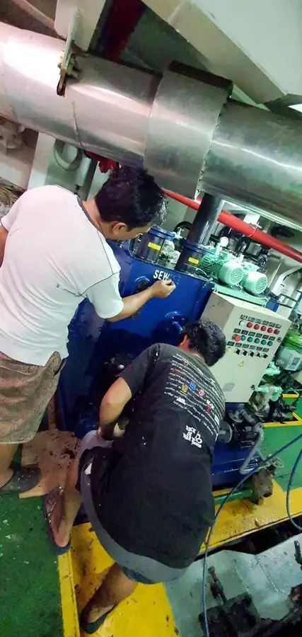 Kapal pendarat, tank untuk dijual