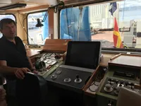 Kapal penelitian untuk dijual