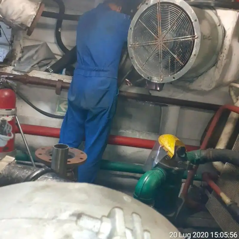 Kapal kru untuk dijual