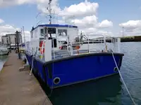 Kapal survei untuk dijual