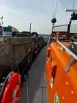 Kapal kru untuk dijual