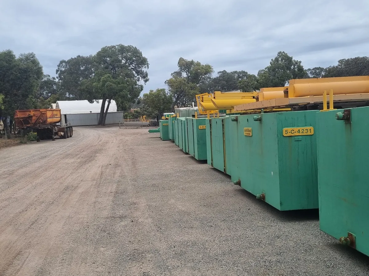 Rig pengeboran lepas pantai untuk dijual