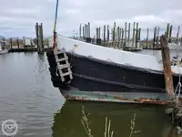 Kapal suplai untuk dijual