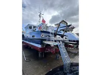 Kapal survei untuk dijual
